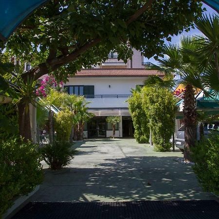 Hotel Atena Cirò Marina Eksteriør bilde