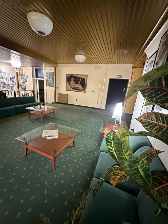 Hotel Atena Cirò Marina Eksteriør bilde